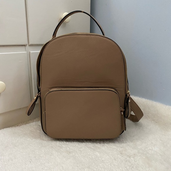 Cute classy backpack - Picture 11 of 11